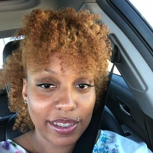 Meet your Posher, Tiffany